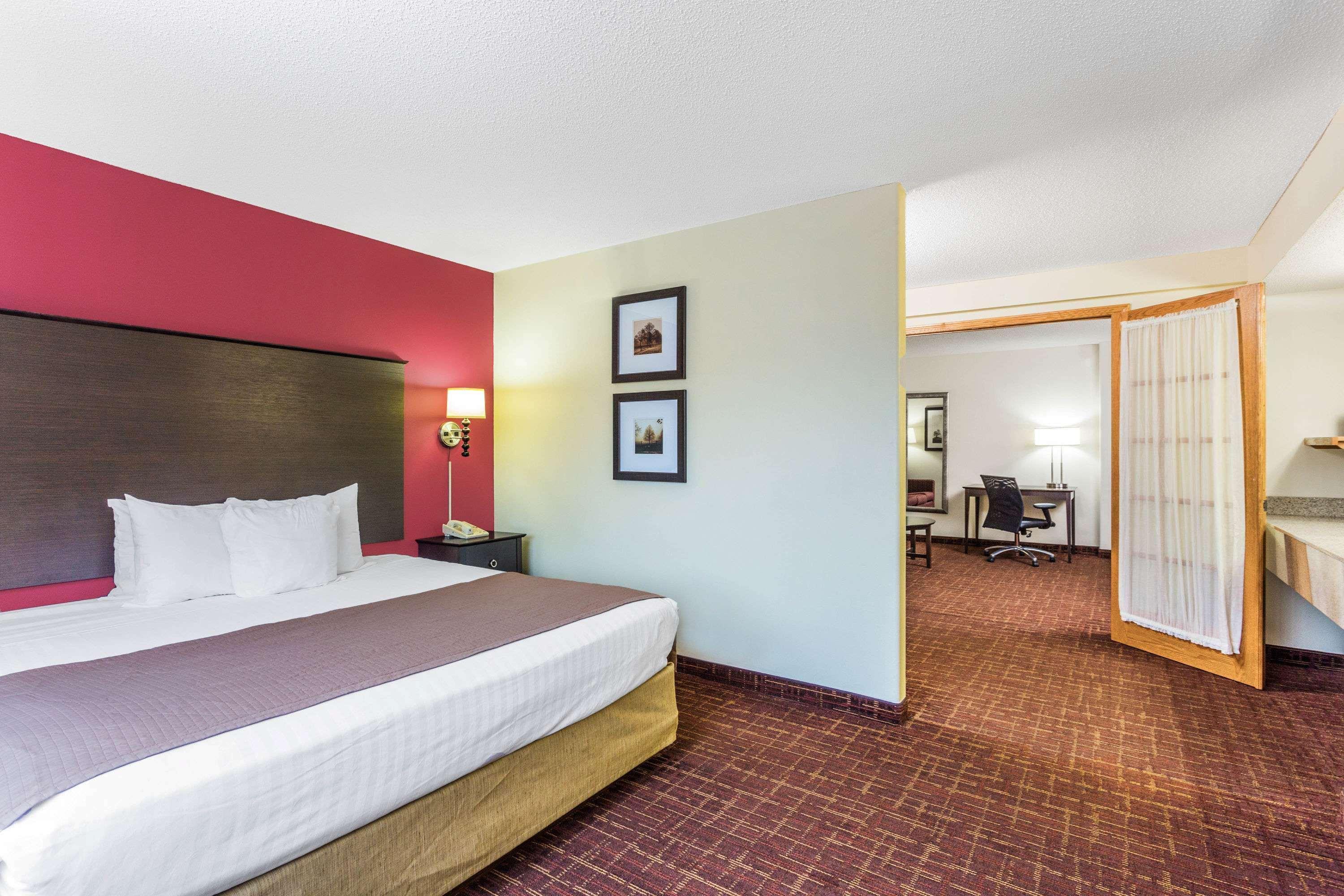 Americinn By Wyndham Madison South Esterno foto